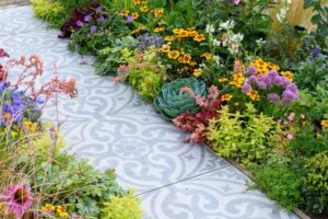 Blooming on a Budget: A Stunning Garden Doesn’t Have to Cost a Fortune