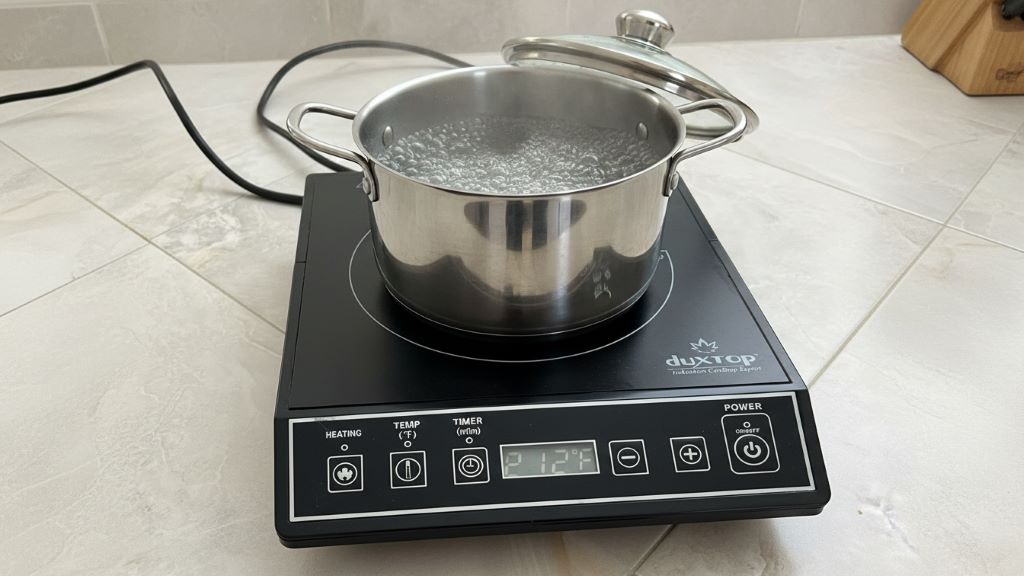 Boiling water test on Duxtop induction burner